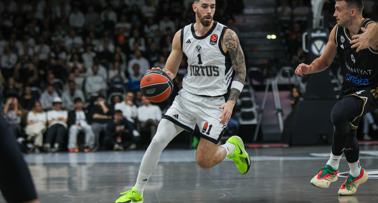 Ο Λούκα Βιλντόζα με τη φανέλα της Βίρτους Μπολόνια, Πηγή: Fabio Patamia/Getty Images/Ideal Images