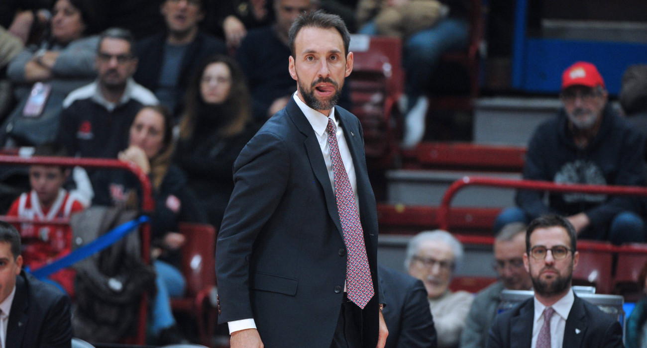 Ο Πέπε Ποέτα στον πάγκο της Μιλάνο, Πηγή: Imago