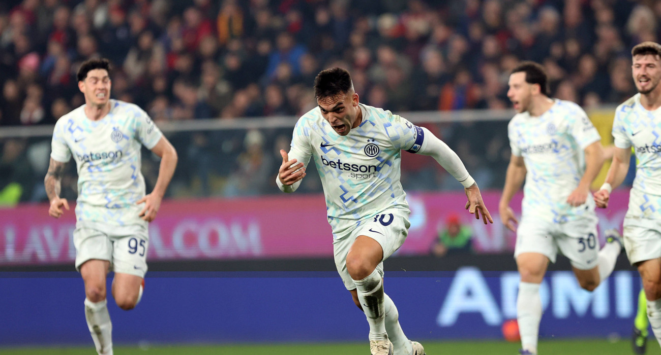 Ο Λαουτάρο Μαρτίνες πανηγυρίζει για την Ίντερ / Πηγή: Imago