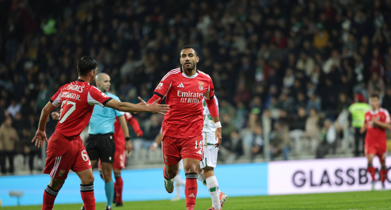 Ο Βαγγέλης Παυλίδης πανηγυρίζει για την Μπενφίκα / Πηγή: Imago