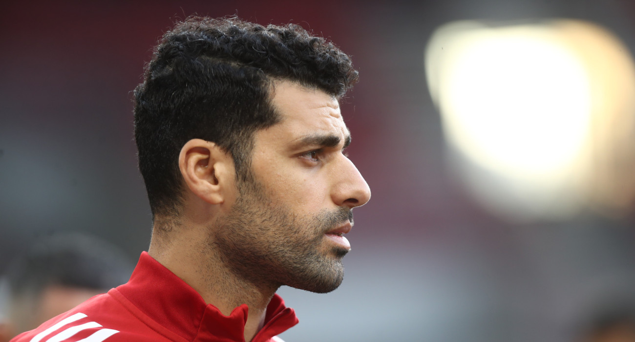 Ο Μεχντί Ταρέμι με τον Ολυμπιακό / Πηγή: Intime