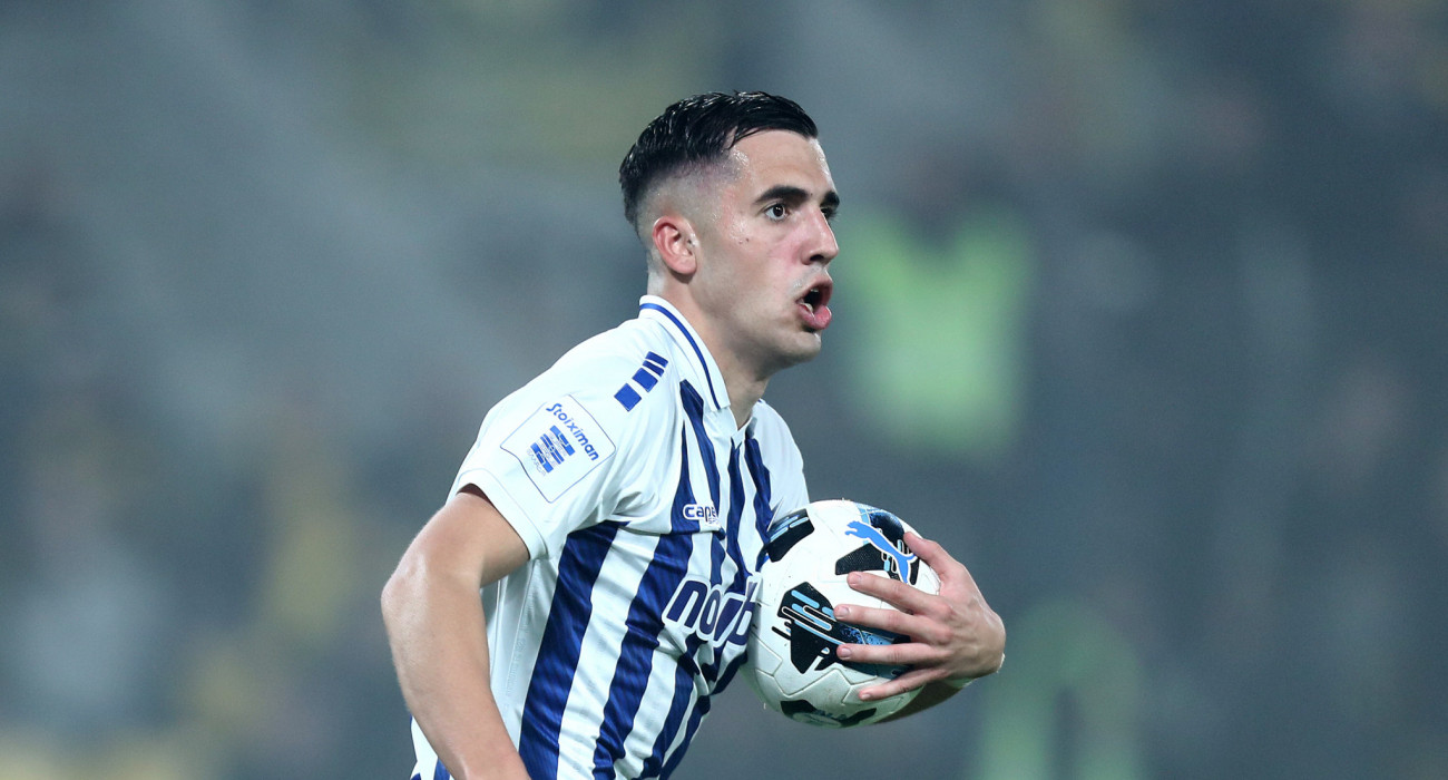 Ο Παναγιώτης Τσαντίλας πανηγυρίζει με τον Ατρόμητο / Πηγή: Intime