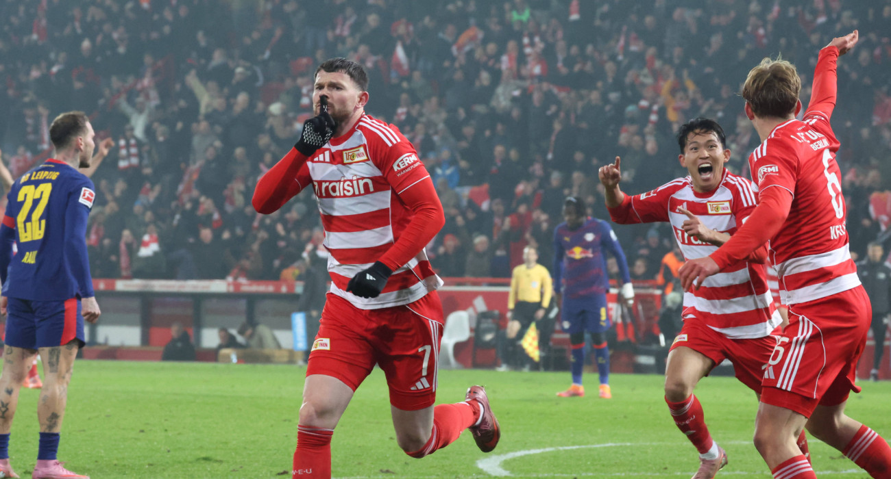 Ο Όλιβερ Μπουρκ σκοράρει με τη φανέλα της Ουνιόν Βερολίνου / Πηγή: Imago