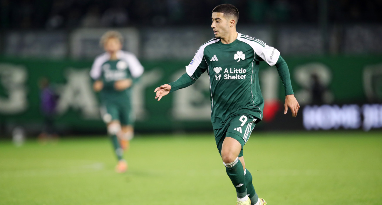 Ο Ανάς Ζαρουρί ετοιμάζεται ξανά για έναν σύνθετο ρόλο αριστερού φουλ-μπακ στο ματς του Παναθηναϊκού με την Πλζεν - ΠΗΓΗ: ΙΝΤΙΜΕ