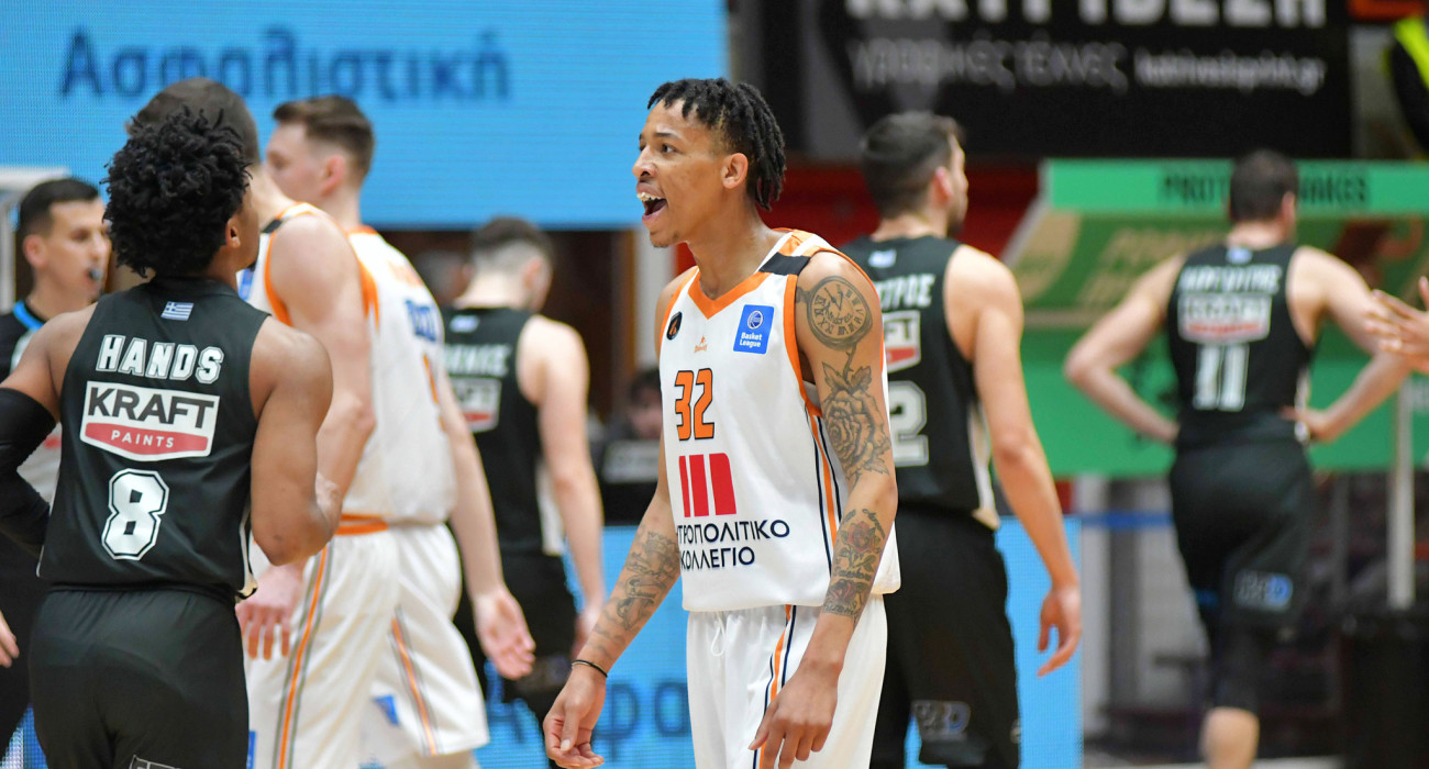 Ο Τζο Τόμασον με τη φανέλα του Προμηθέα Πάτρας, Πηγή: Intime