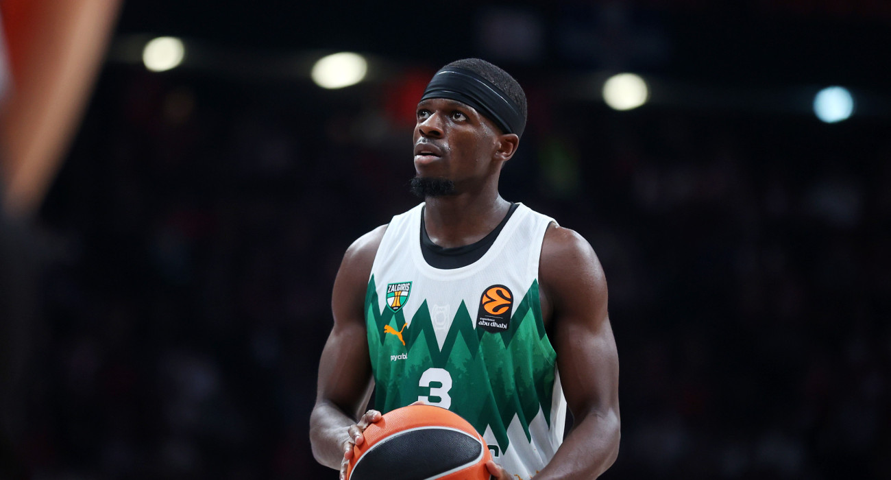 Ο Σιλβέν Φρανσίσκο με τη φανέλα της Ζαλγκίρις/Πηγή: Intime