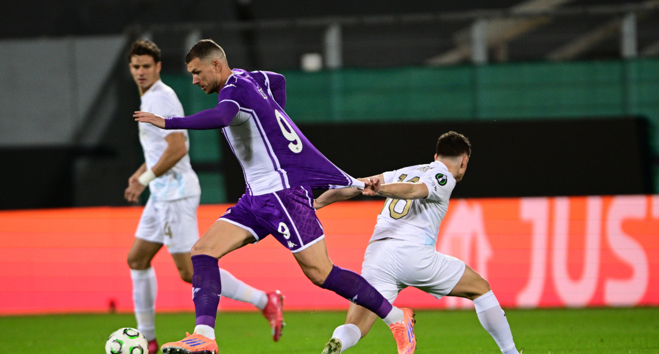 Ο Έντιν Τζέκο στο Φιορεντίνα-ΑΕΚ / Πηγή: Eurokinissi