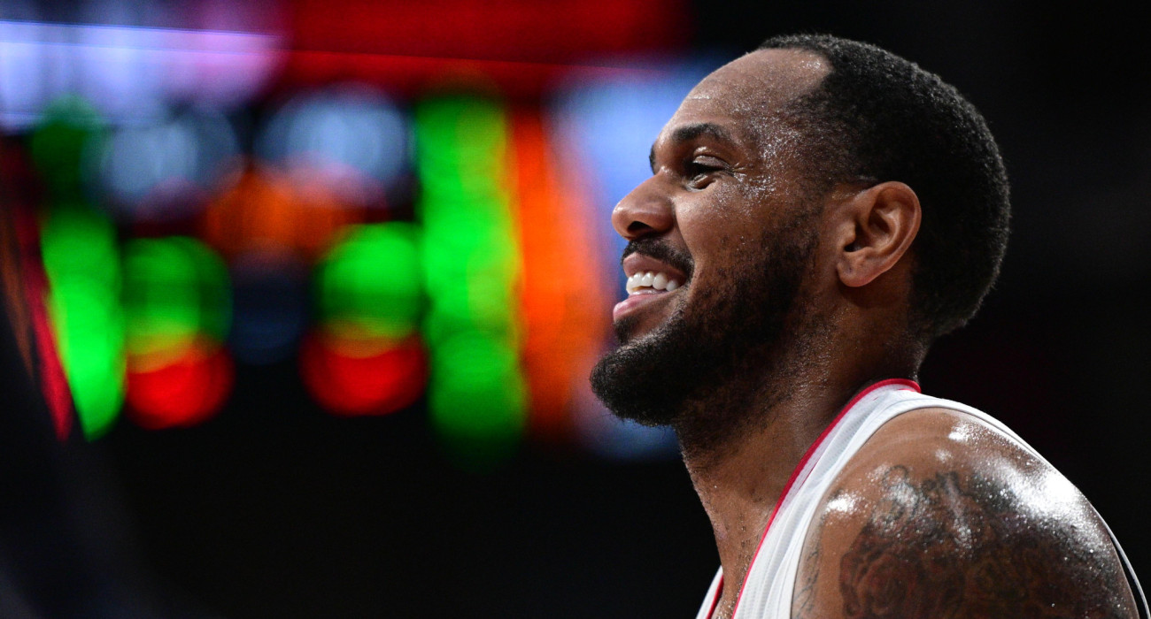 Ο Μόντε Μόρις με την φανέλα του Ολυμπιακού - Πηγή: Eurokinissi