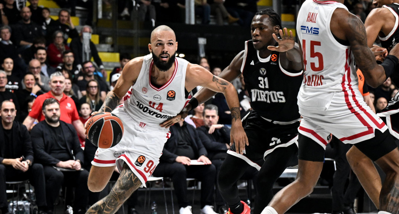 Ο Εβάν Φουρνιέ απέναντι στη Βίρτους - Πηγή: Eurokinissi