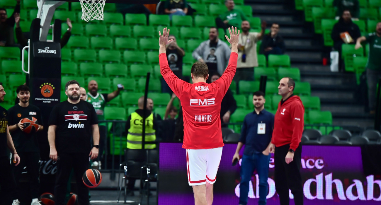 Ο Σάσα Βεζένκοφ στο Telekom Center Athens/Πηγή: Eurokinissi