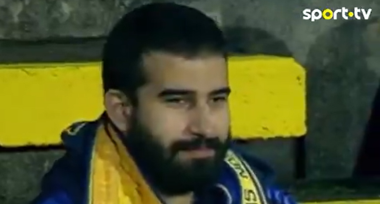 Ο μοναδικός φίλαθλος της Αρούκα που έκανε ταξίδι 1.500 χιλιομέτρων / Screenshot