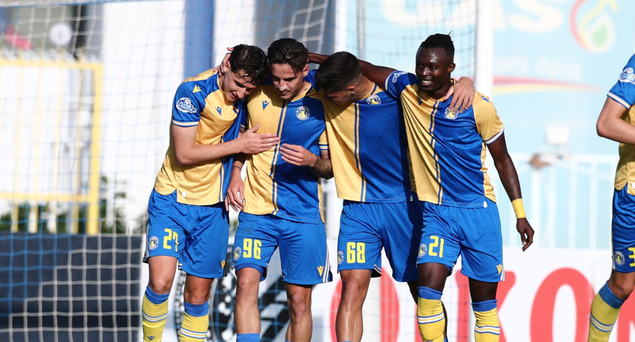 Οι ποδοσφαιριστές του Αστέρα AKTOR Β πανηγυρίζουν / Πηγή: eurokinissi