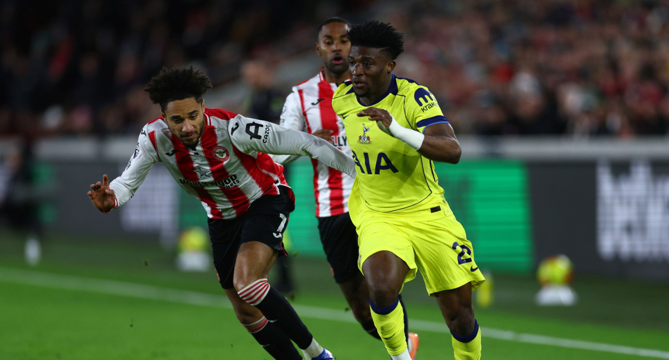 Στιγμιότυπο από το παιχνίδι Μπρέντφορντ - Τότεναμ / Πηγή: Getty