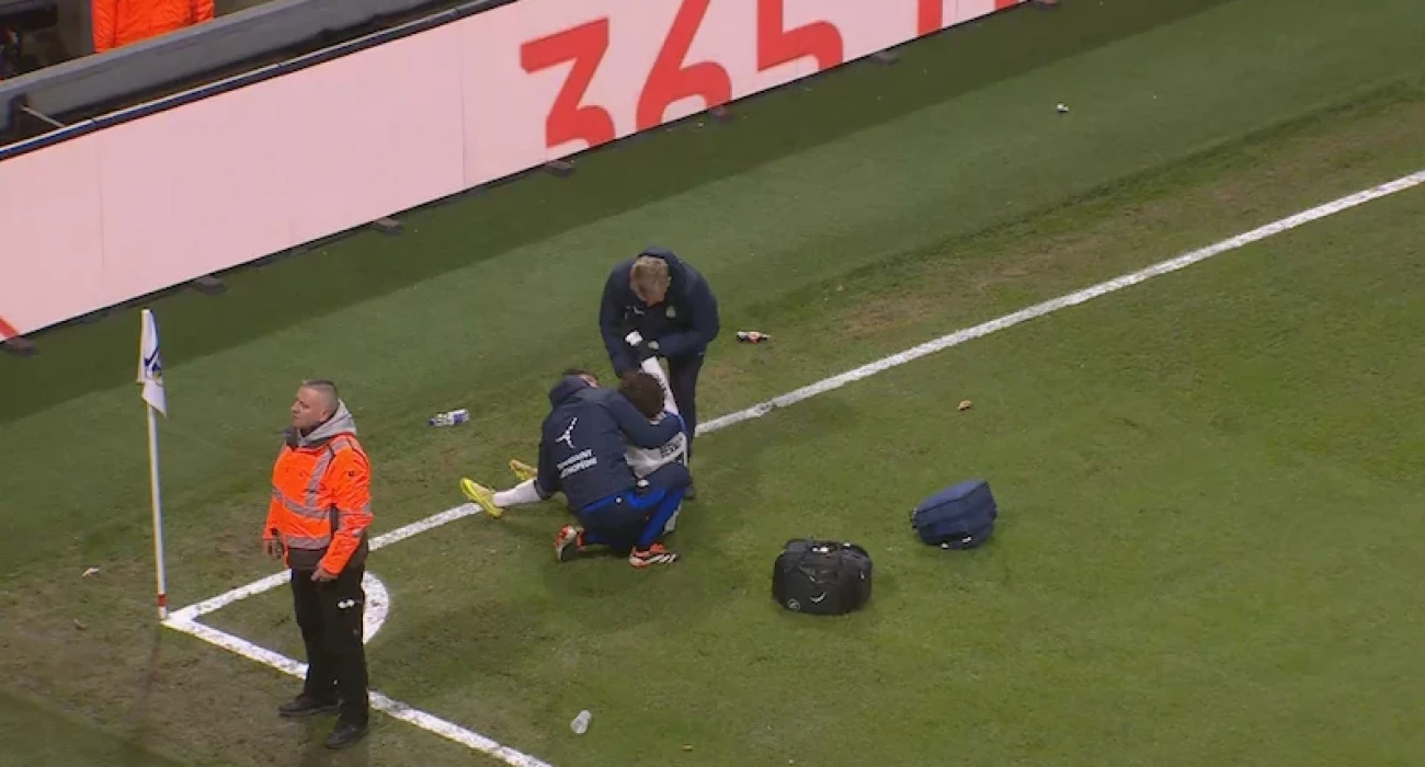 Ο σκόρερ της Σαρλερουά στο έδαφος  / Screenshot