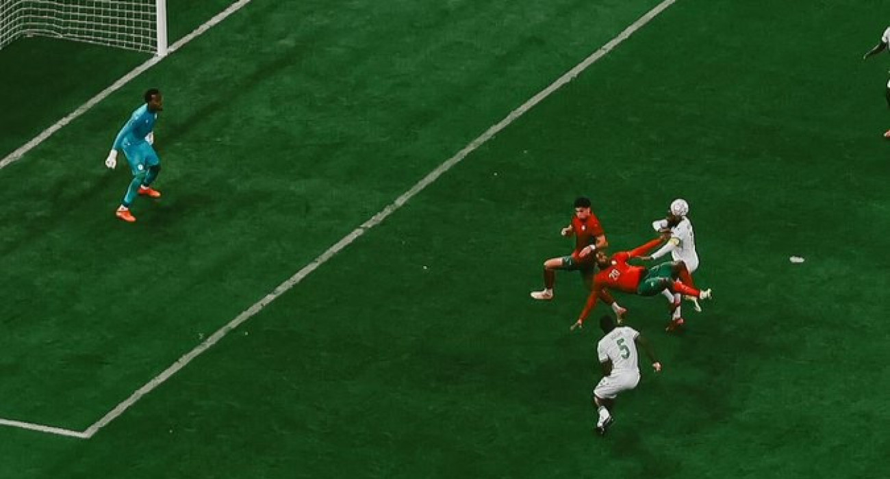 Το «ψαλιδάκι» του Ελ Κααμπί από το... ύψωμα / Screenshot