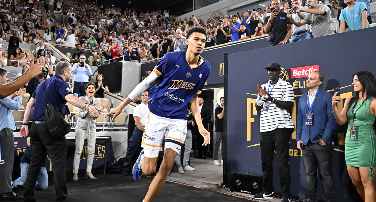 Ο Βικτόρ Γουεμπανιαμά τον καιρό που έπαιζε με τη φανέλα της Μετροπολιτάν 92 / Πηγή: Aurelien Meunier / Getty Images / Ideal Images