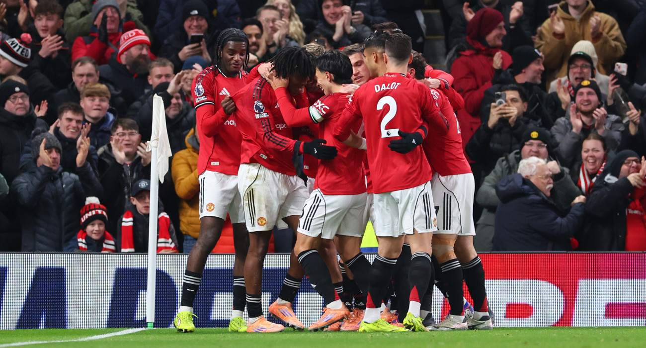 Οι ποδοσφαιριστές της Μάντσεστερ Γιουνάιτεντ πανηγυρίζουν / Πηγή: Molly Darlington/Copa/Getty Images