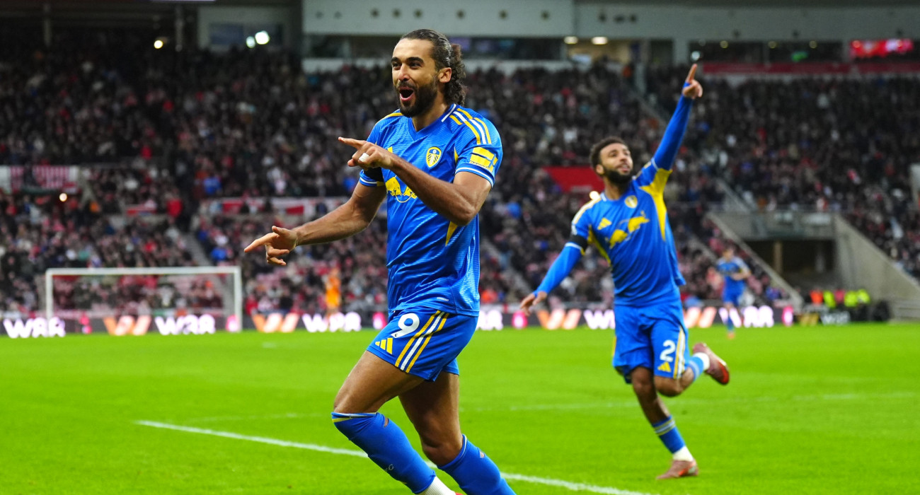 Ο Κάλβερτ Λιούιν πανηγυρίζει το γκολ του με την Λιντς / Πηγή: Photo by Owen Humphreys/PA Images via Getty Images