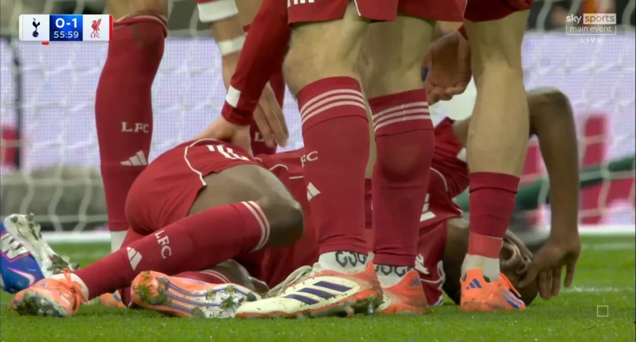Ο τραυματισμός του Αλεξάντερ Ίσακ στο Τότεναμ-Λίβερπουλ/ Screenshot