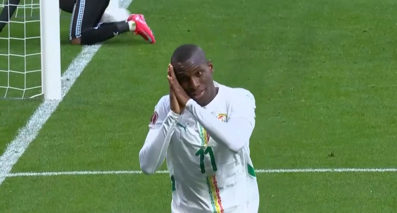 Ο Νίκολας Τζάκσον πανηγυρίζει / Screenshot