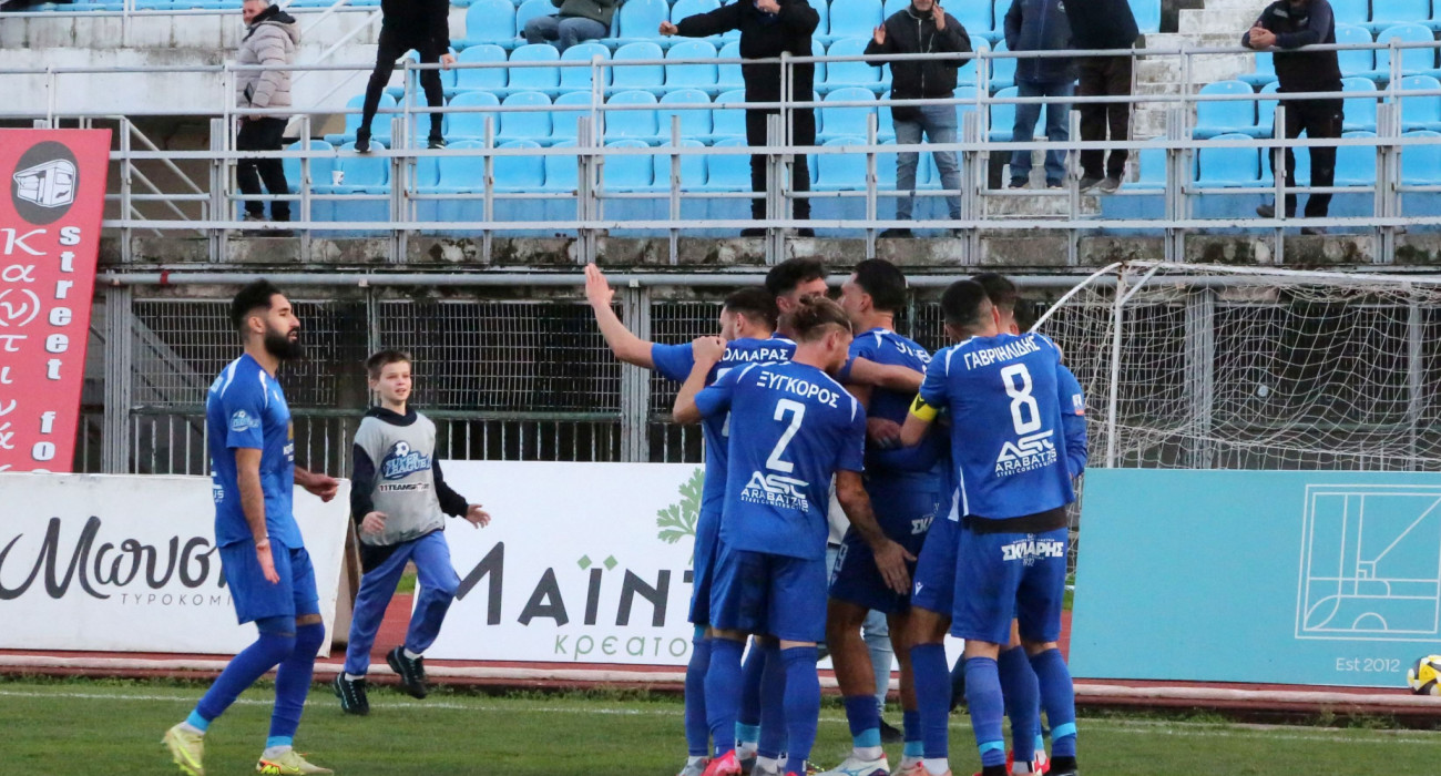 Οι ποδοσφαιριστές της Καβάλας πανηγυρίζουν / Πηγή: Intime