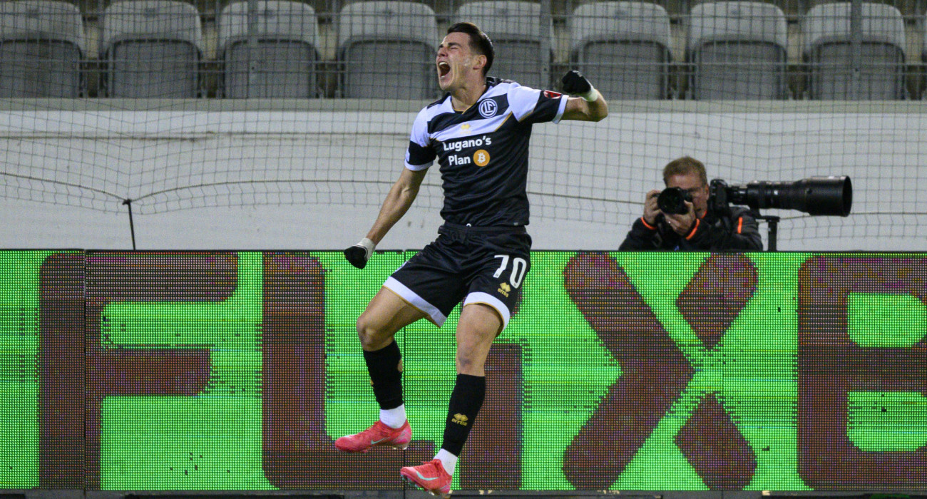 Ο Γιώργος Κούτσιας πανηγυρίζει για τη Λουγκάνο / Πηγή: Getty Images