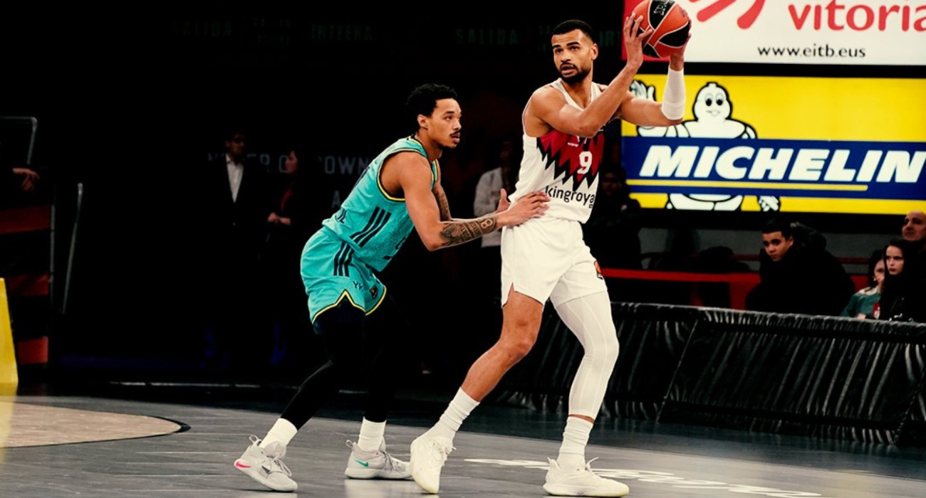 Σαρωτική Φενέρμπαχτσε, έτρεχε με... 108 στη Βιτόρια