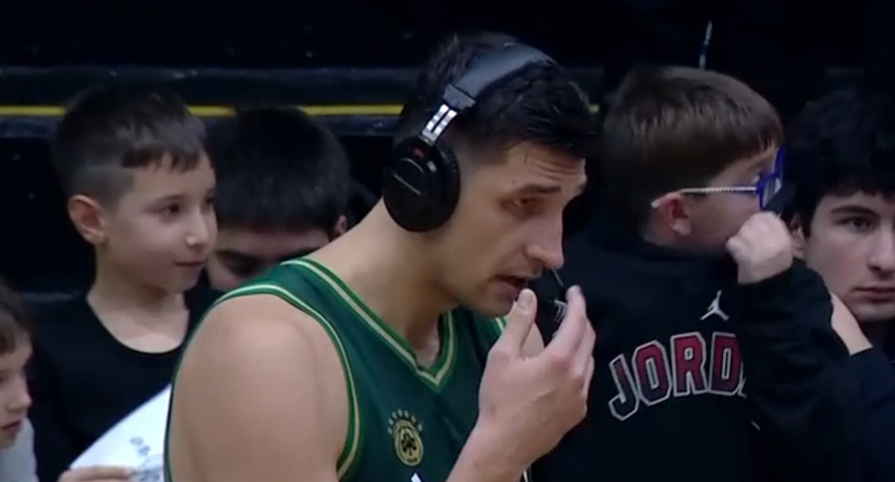 Ο Ντίνος Μήτογλου / Screenshot