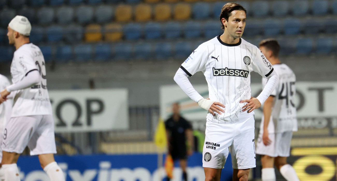 Ο Αντριάν Ριέρα με τη φανέλα του ΟΦΗ / Πηγή: Intime