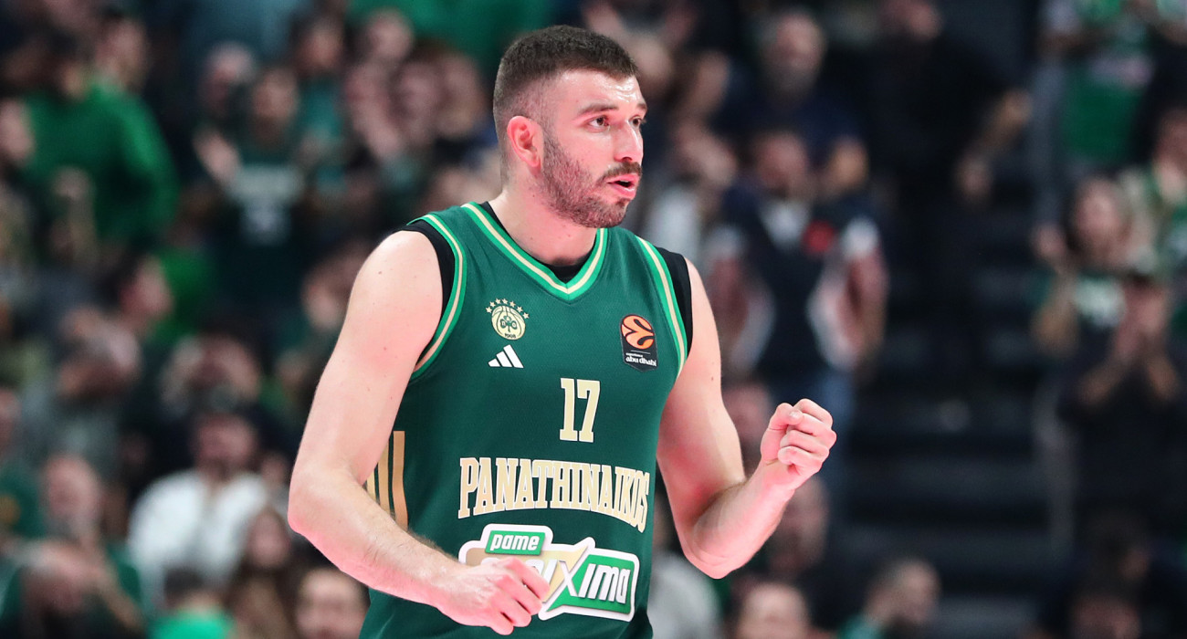 Ο Νίκος Ρογκαβόπουλος στο ματς του Παναθηναϊκού / Πηγή: Intime