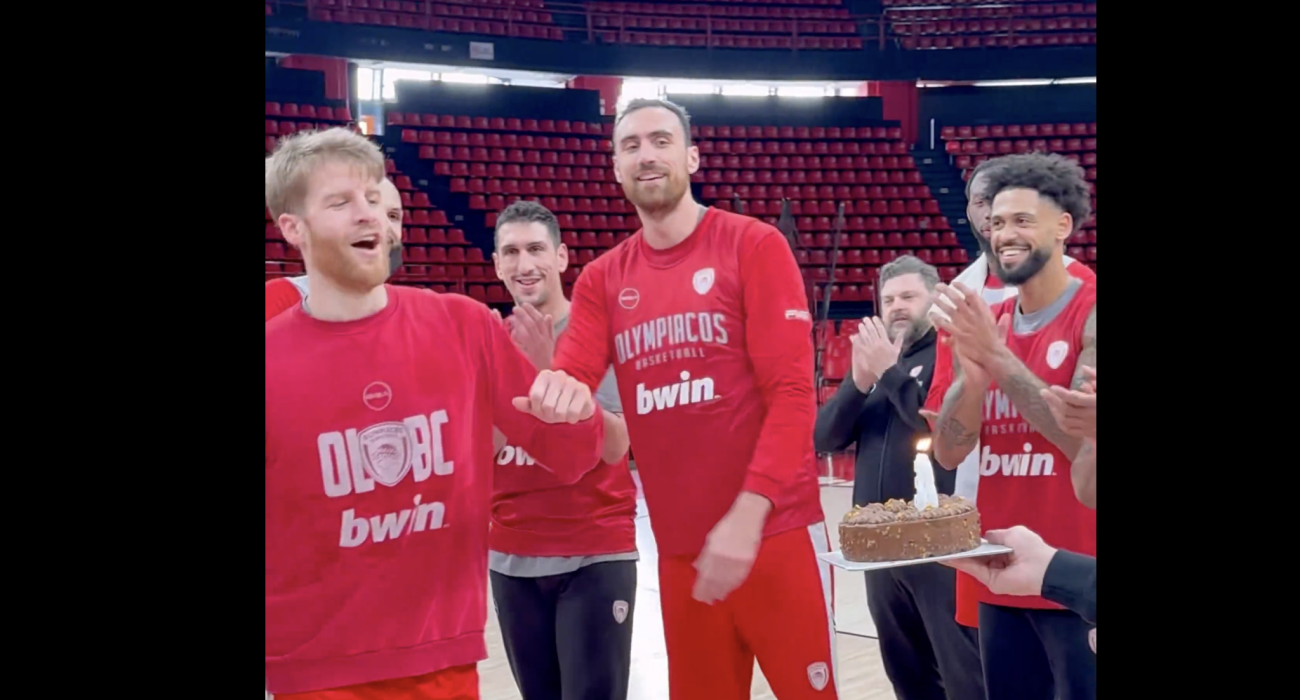 Γενέθλια Μιλουτινοφ και Ουόκαπ / πηγή: Χ/OlympiacosBC