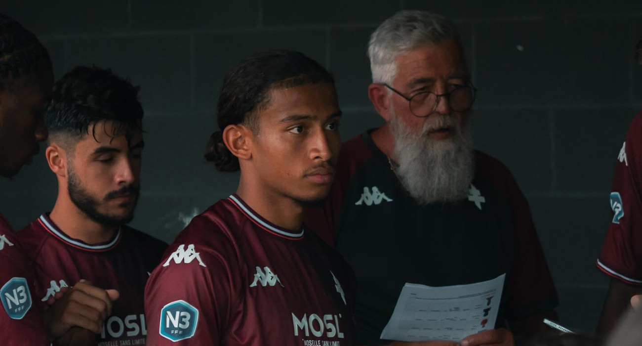 Ο Ταχίρις Ντος Σάντος με την φανέλα της Μετς / Πηγή: @tahirys3