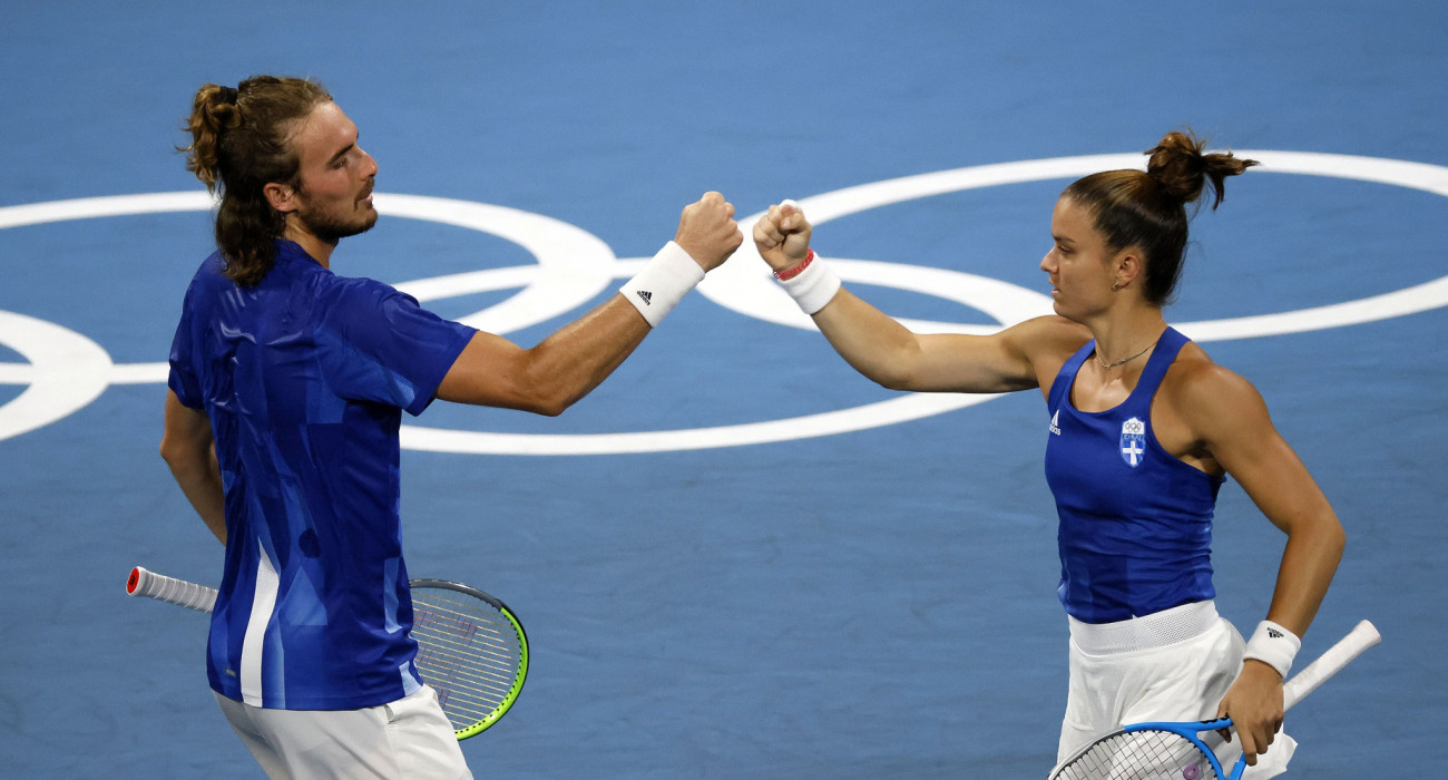 Ο Τσιτσιπάς και η Σάκκαρη στο μεικτό διπλό των Ολυμπιακών Αγώνων του Τόκιο / Πηγή: Intime