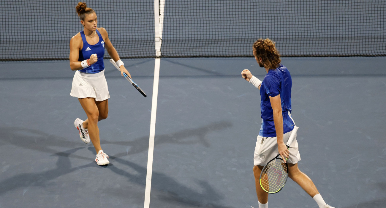 Ο Τσιτσιπάς και η Σάκκαρη στο μεικτό διπλό των Ολυμπιακών Αγώνων του Τόκιο / Πηγή: Intime