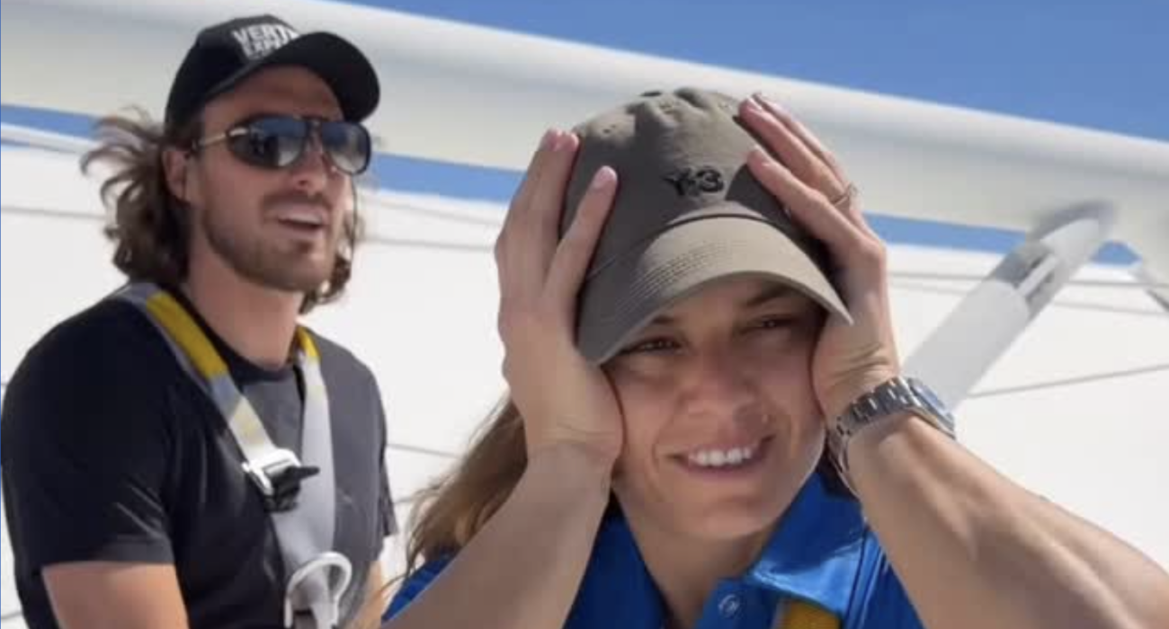 Ο Στέφανος Τσιτσιπάς και η Μαρία Σάκκαρη / Screenshot