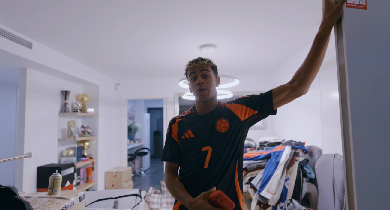 Ο Λαμίν Γιαμάλ στο νέο του σπίτι / Screenshot