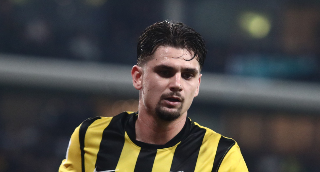 Ο Ραζβάν Μαρίν σε αγώνα της ΑΕΚ / Πηγή: Eurokinissi