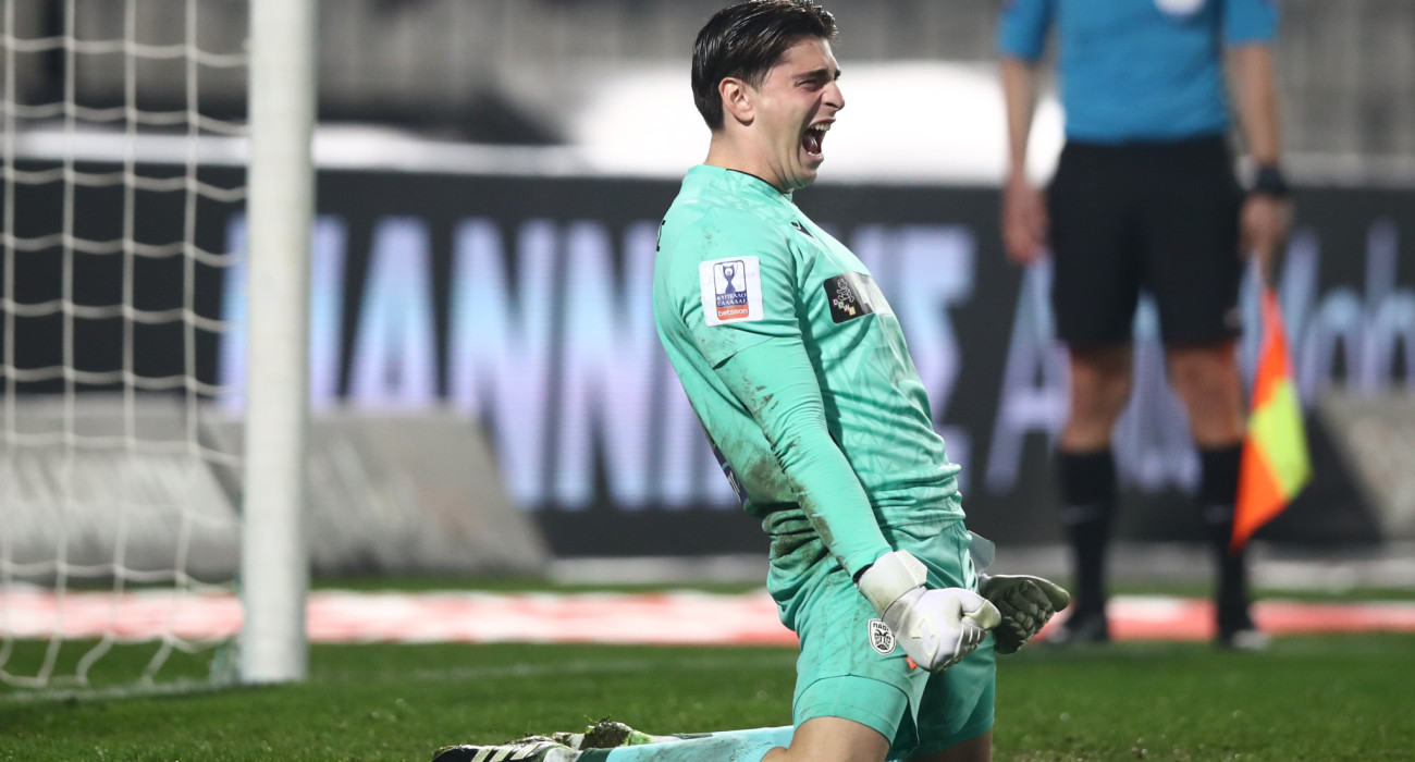 Ο Δημήτρης Μοναστηρλής πανηγυρίζει / Πηγή: Eurokinissi