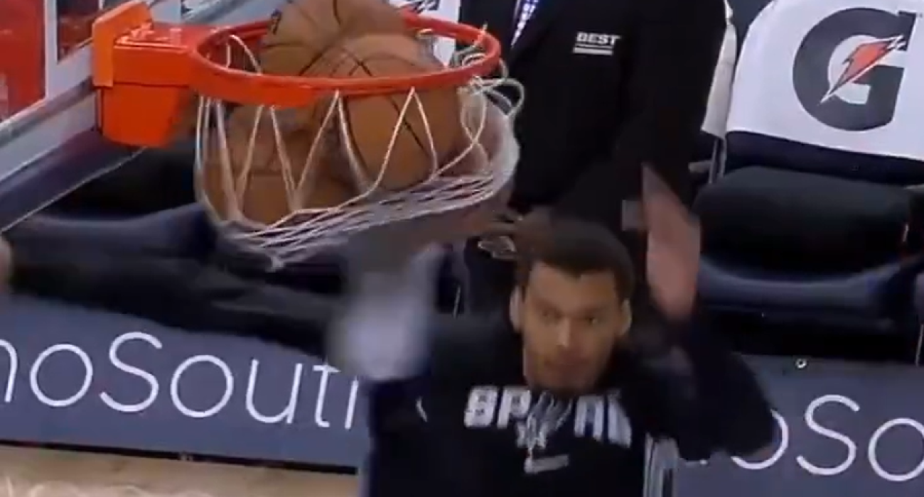 Ο Βίκτορ Γουεμπανιαμά/printscreen