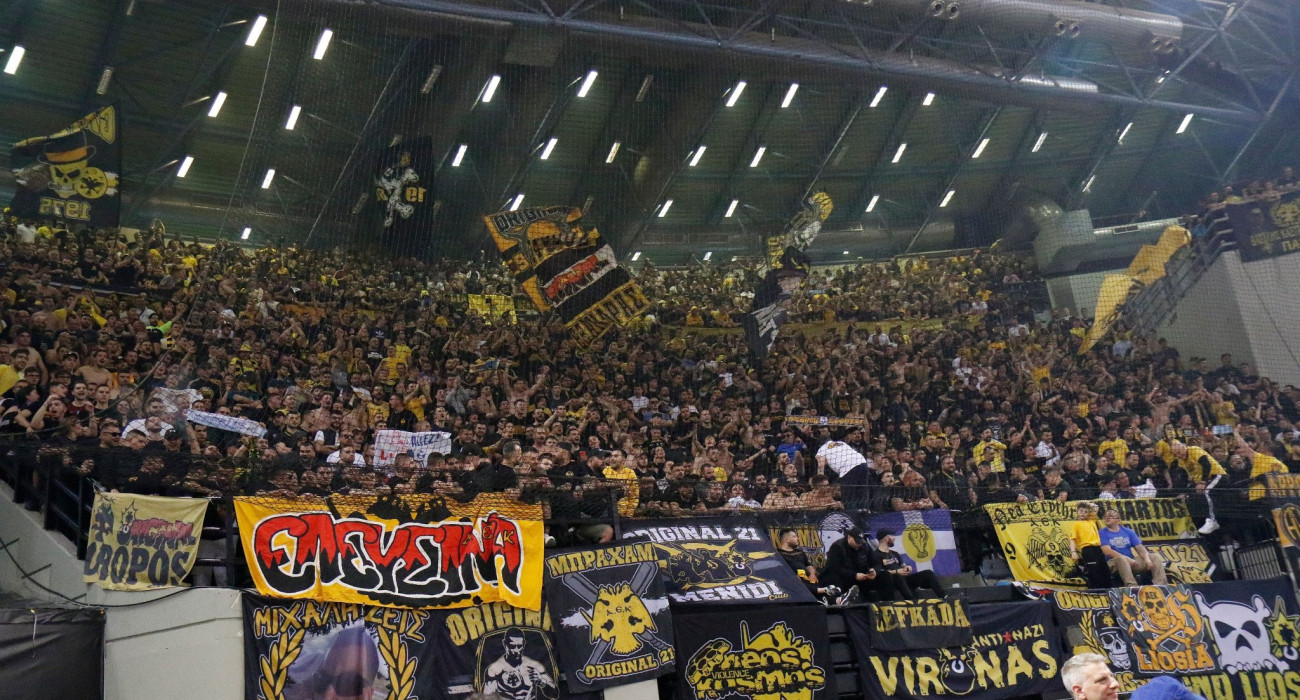 Επέστρεψαν εισιτήρια του Final 4 Ισπανοί και Τούρκοι, κοντά στους 8.000 ΑΕΚτζήδες στη Sunel Arena Επέστρεψαν εισιτήρια του Final 4 Ισπανοί και Τούρκοι, κοντά στους 8.000 ΑΕΚτζήδες στη Sunel Arena