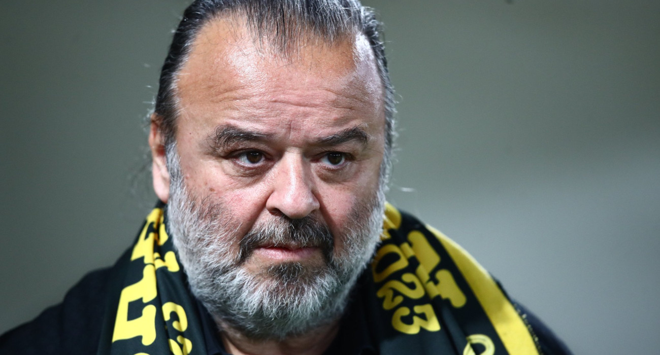 Ο Ηλιόπουλος θα διαθέσει πλοίο για τη μετακίνηση των οπαδών του ΟΦΗ στον τελικό Ο Ηλιόπουλος θα διαθέσει πλοίο για τη μετακίνηση των οπαδών του ΟΦΗ στον τελικό