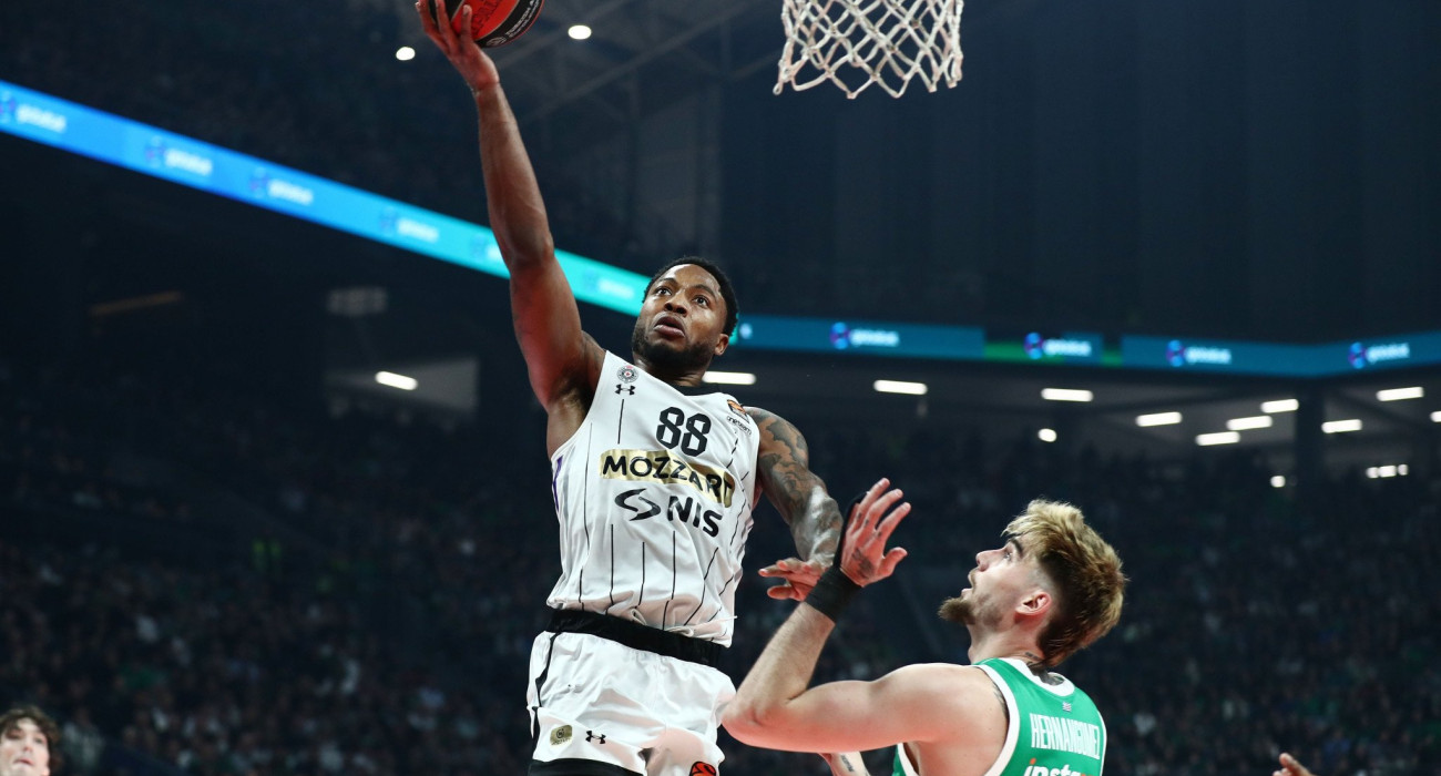 Ο Τζόουνς χάρισε την... πτήση της χρονιάς στην Euroleague (video) Ο Τζόουνς χάρισε την... πτήση της χρονιάς στην Euroleague (video)