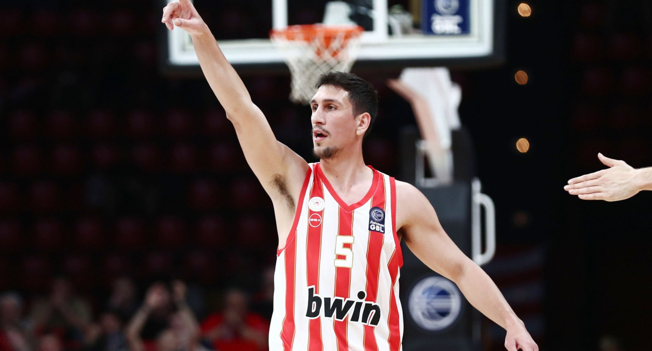«Larry 4 the win»: Η ερώτηση στην οποία οι παίκτες του Ολυμπιακού απάντησαν... Λαρεντζάκης (video) «Larry 4 the win»: Η ερώτηση στην οποία οι παίκτες του Ολυμπιακού απάντησαν... Λαρεντζάκης (video)