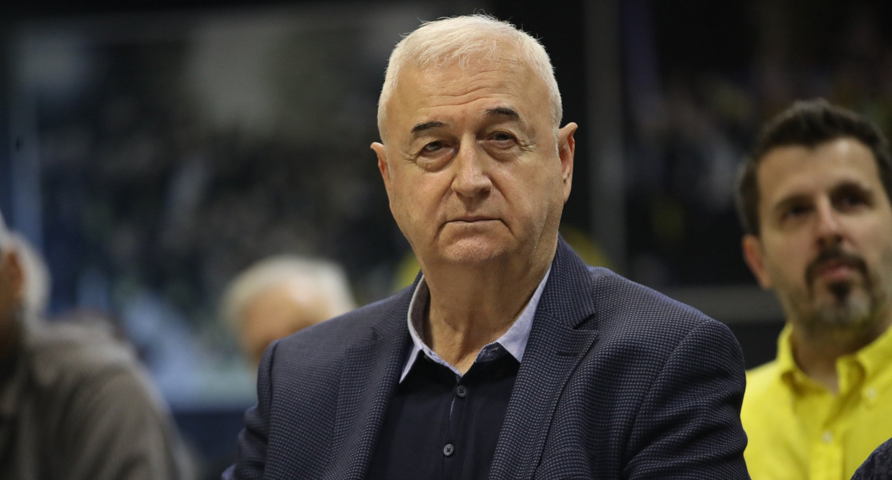 Σάκοτα: «Θα συνεχίσω να προσφέρω με σεβασμό και συνέπεια στην ιστορία της ΑΕΚ» Σάκοτα: «Θα συνεχίσω να προσφέρω με σεβασμό και συνέπεια στην ιστορία της ΑΕΚ»