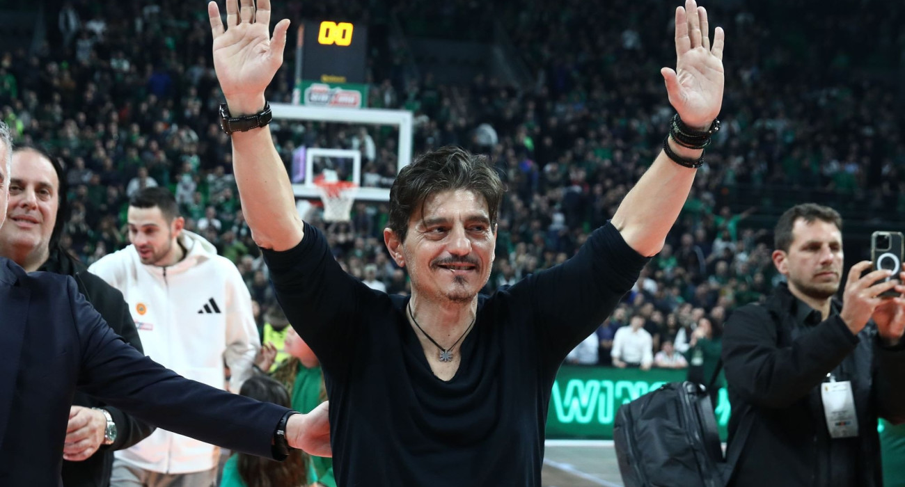 Στο Άμπου Ντάμπι μέσω Ντουμπάι ο Δημήτρης Γιαννακόπουλος για το Final Four Στο Άμπου Ντάμπι μέσω Ντουμπάι ο Δημήτρης Γιαννακόπουλος για το Final Four