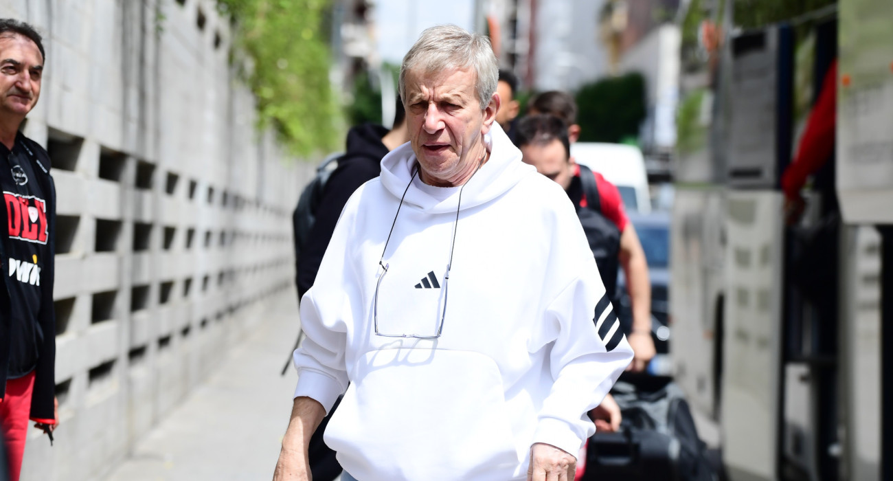 Συνελήφθη ο αντιπρόεδρος του Ολυμπιακού Γιώργος Σκινδήλιας μετά από μήνυση της Δέσποινας Γιαννακοπούλου! Συνελήφθη ο αντιπρόεδρος του Ολυμπιακού Γιώργος Σκινδήλιας μετά από μήνυση της Δέσποινας Γιαννακοπούλου!