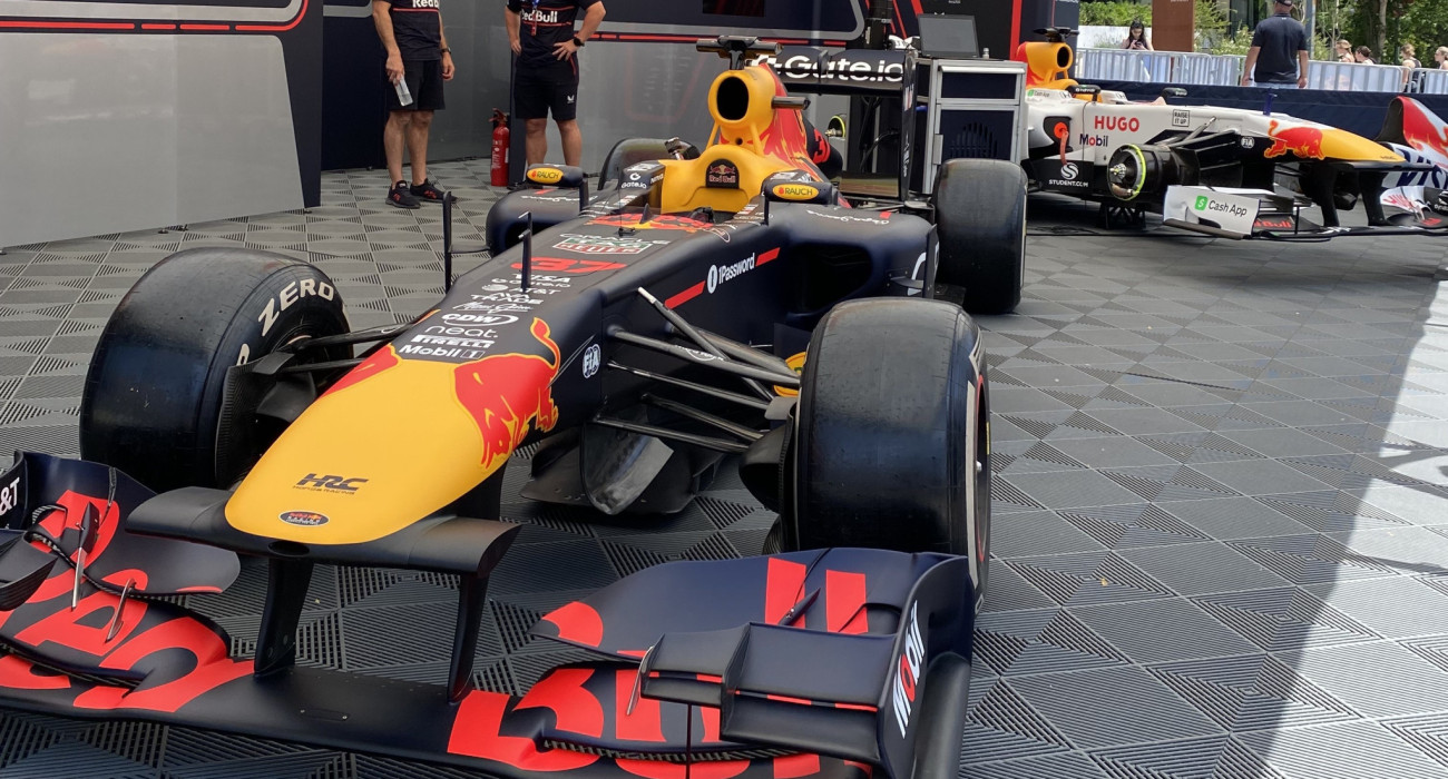 Το Athletiko πήγε στο Ζάππειο για να δει από κοντά τη Red Bull Το Athletiko πήγε στο Ζάππειο για να δει από κοντά τη Red Bull