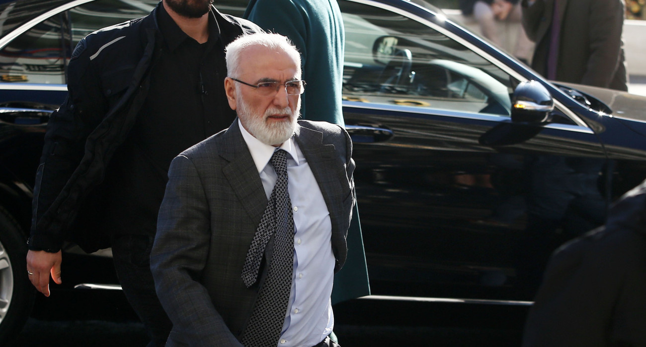 Σαββίδης: «Ό,τι έχω πει το τηρώ - Εγώ θα ολοκληρώσω τη νέα Τούμπα» Σαββίδης: «Ό,τι έχω πει το τηρώ - Εγώ θα ολοκληρώσω τη νέα Τούμπα»