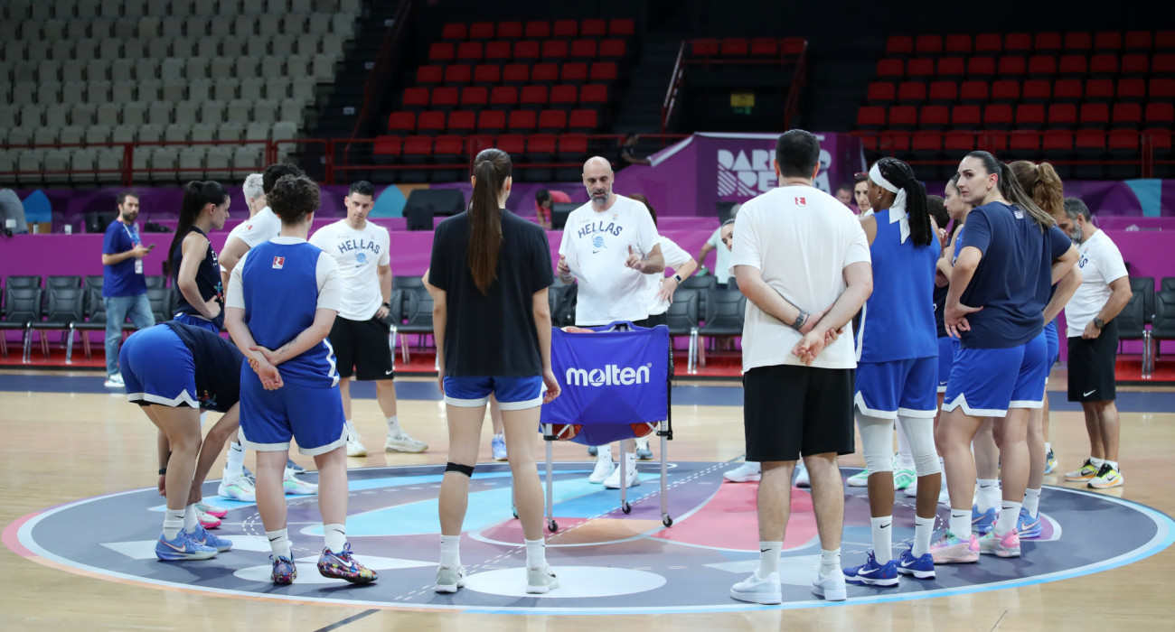 Εθνική Γυναικών έτοιμη για... μάχη με ορίζοντα τη διάκριση Εθνική Γυναικών έτοιμη για... μάχη με ορίζοντα τη διάκριση