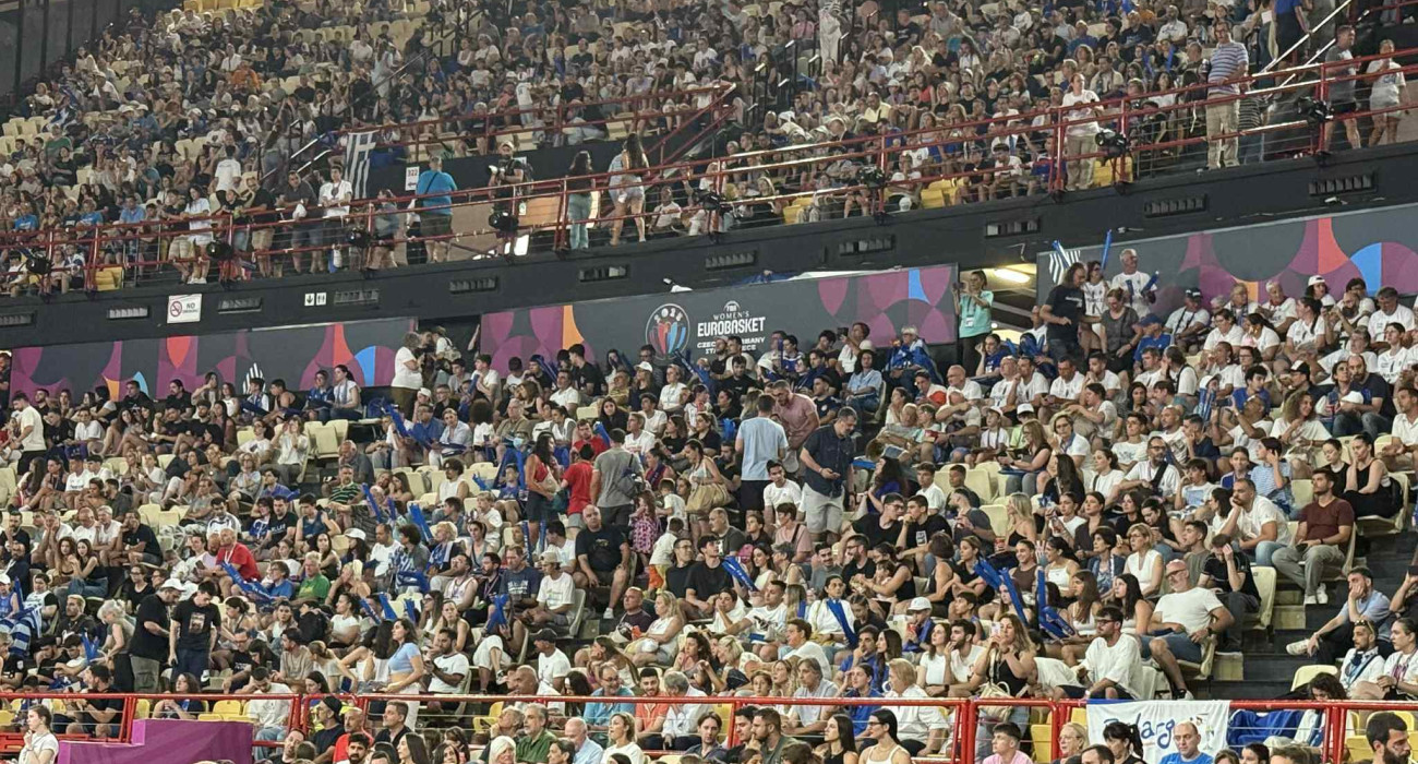 Ο κόσμος «έκτος παίκτης» της Εθνικής Γυναικών κόντρα στην Τουρκία με ρεκόρ προσέλευσης Ο κόσμος «έκτος παίκτης» της Εθνικής Γυναικών κόντρα στην Τουρκία με ρεκόρ προσέλευσης